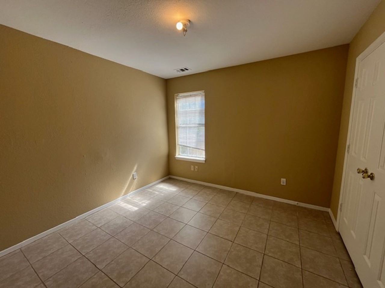 2635 Brachton Cv E - Photo 5 of 12