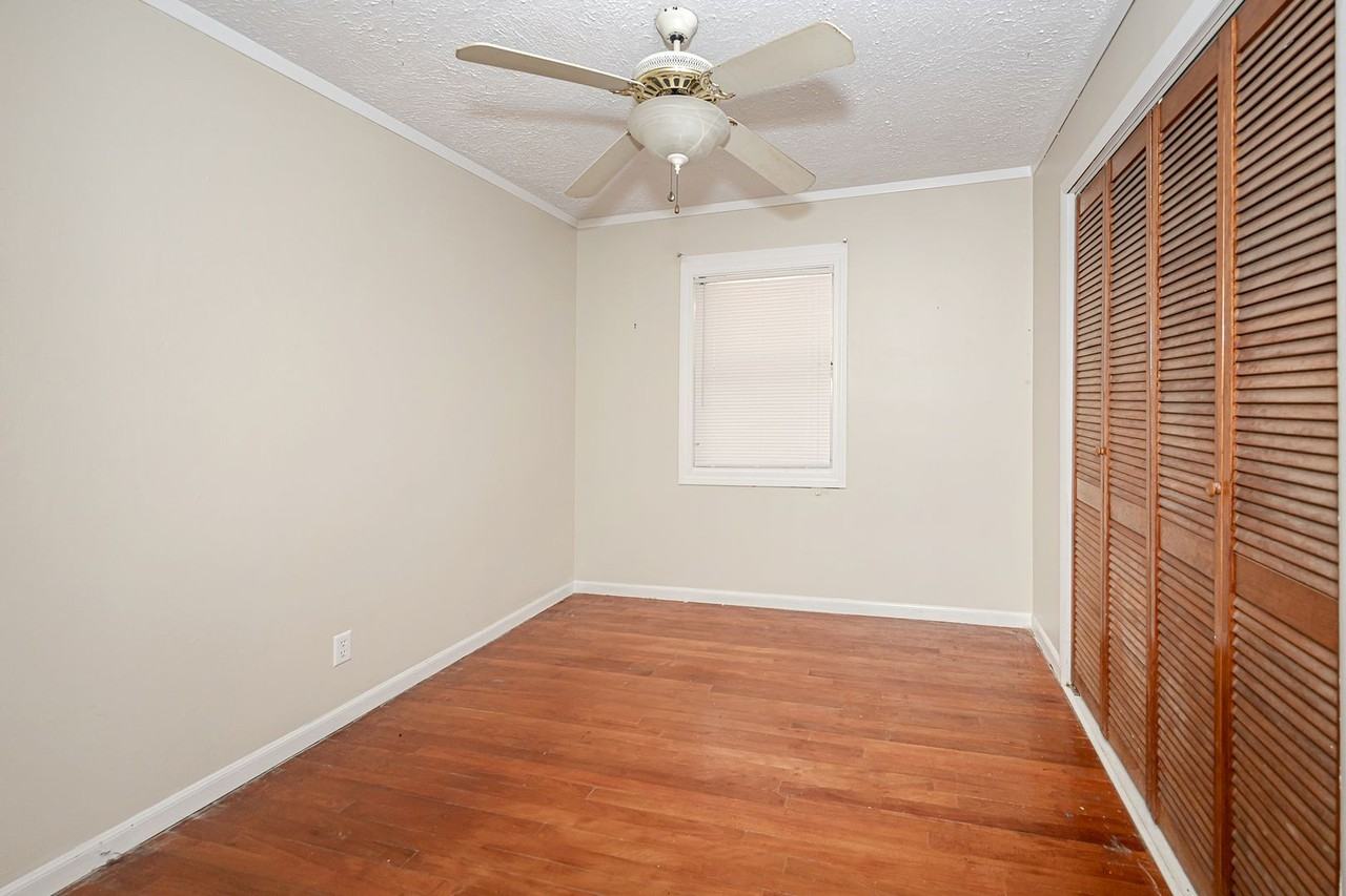 2919 Criswell Ave - Photo 6 of 31