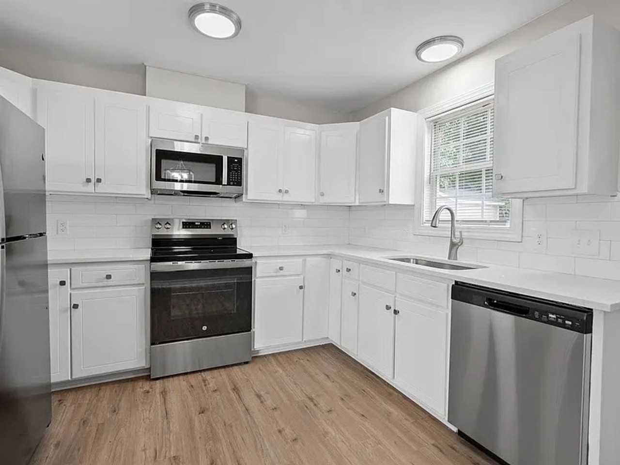 2605 Shreve Rd - Photo 2 of 24