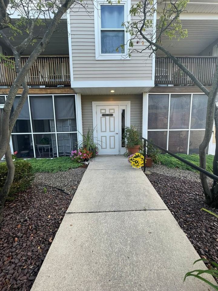 1610 Oakfield Dr - Photo 3 of 27