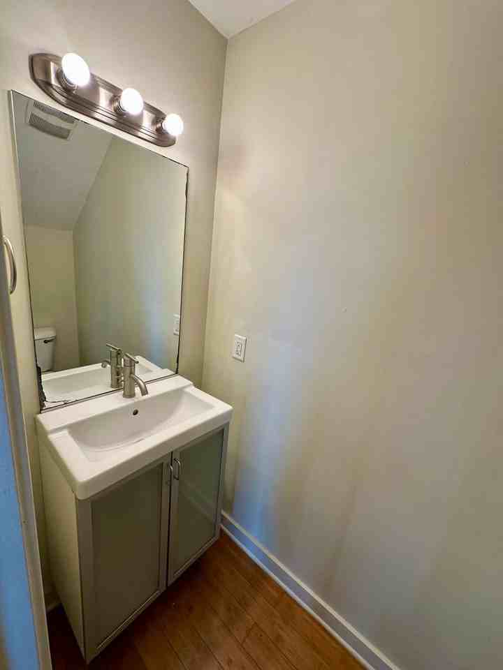 536 Selma St - Photo 7 of 35