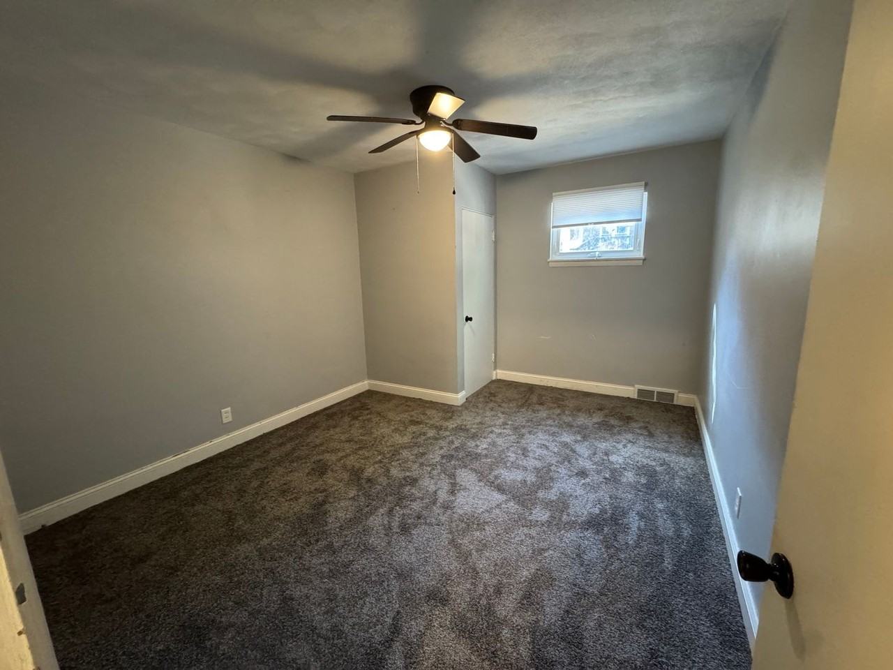 1185 27th St - Photo 7 of 20