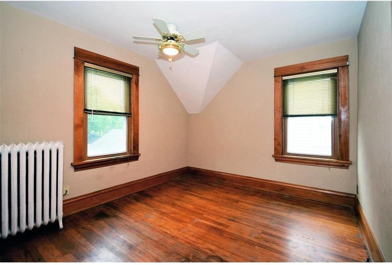 1303 Englewood Ave - Photo 6 of 11