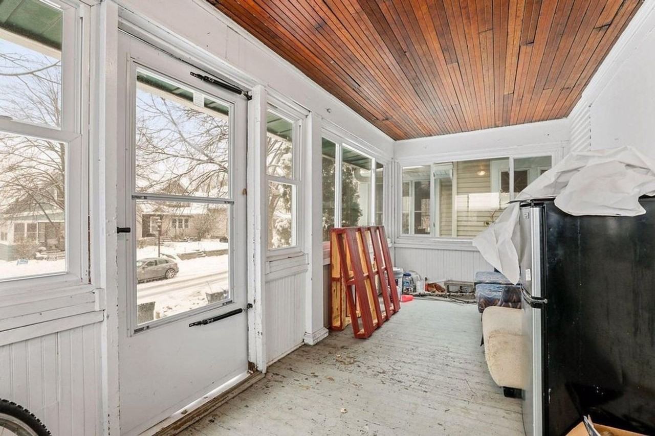 1512 Hague Ave - Photo 4 of 21