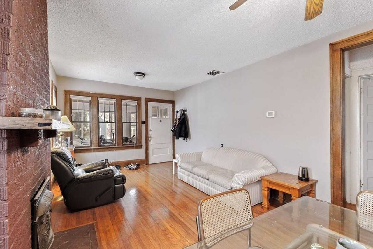 1512 Hague Ave - Photo 3 of 21