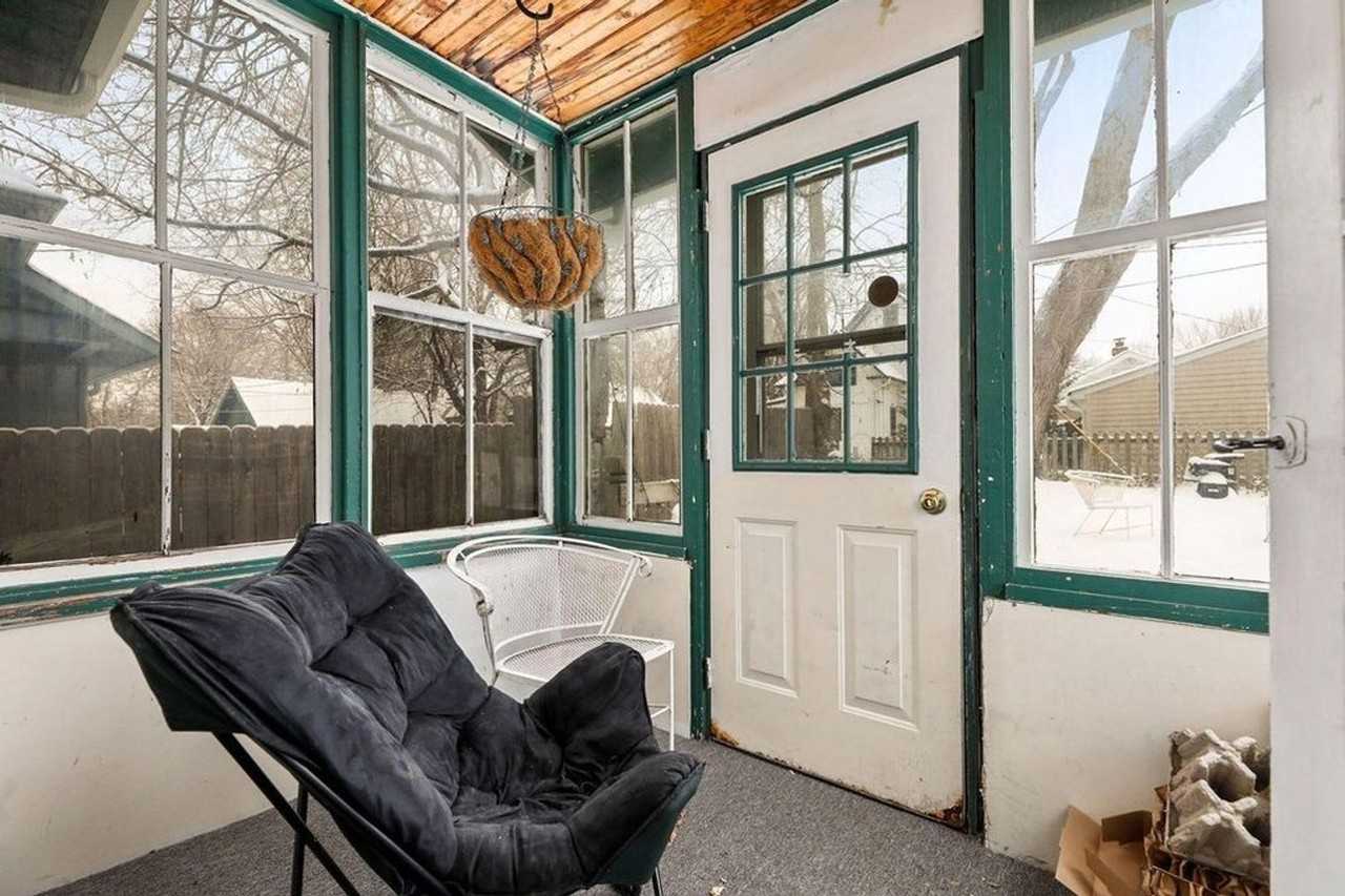 1512 Hague Ave - Photo 7 of 21