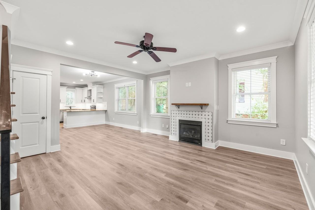 712 Seldon Dr - Photo 5 of 39