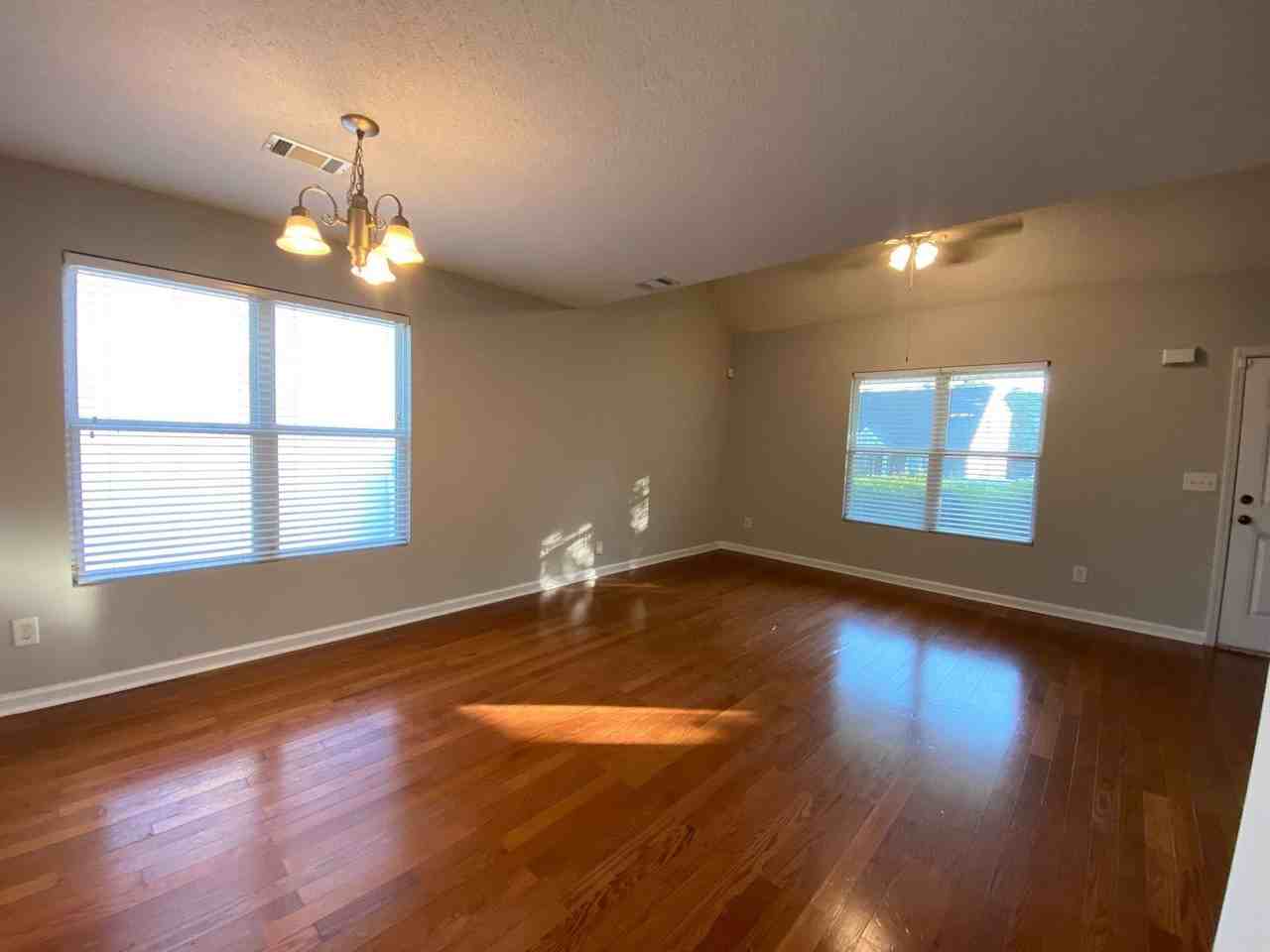 450 Bridgewater Way - Photo 2 of 12