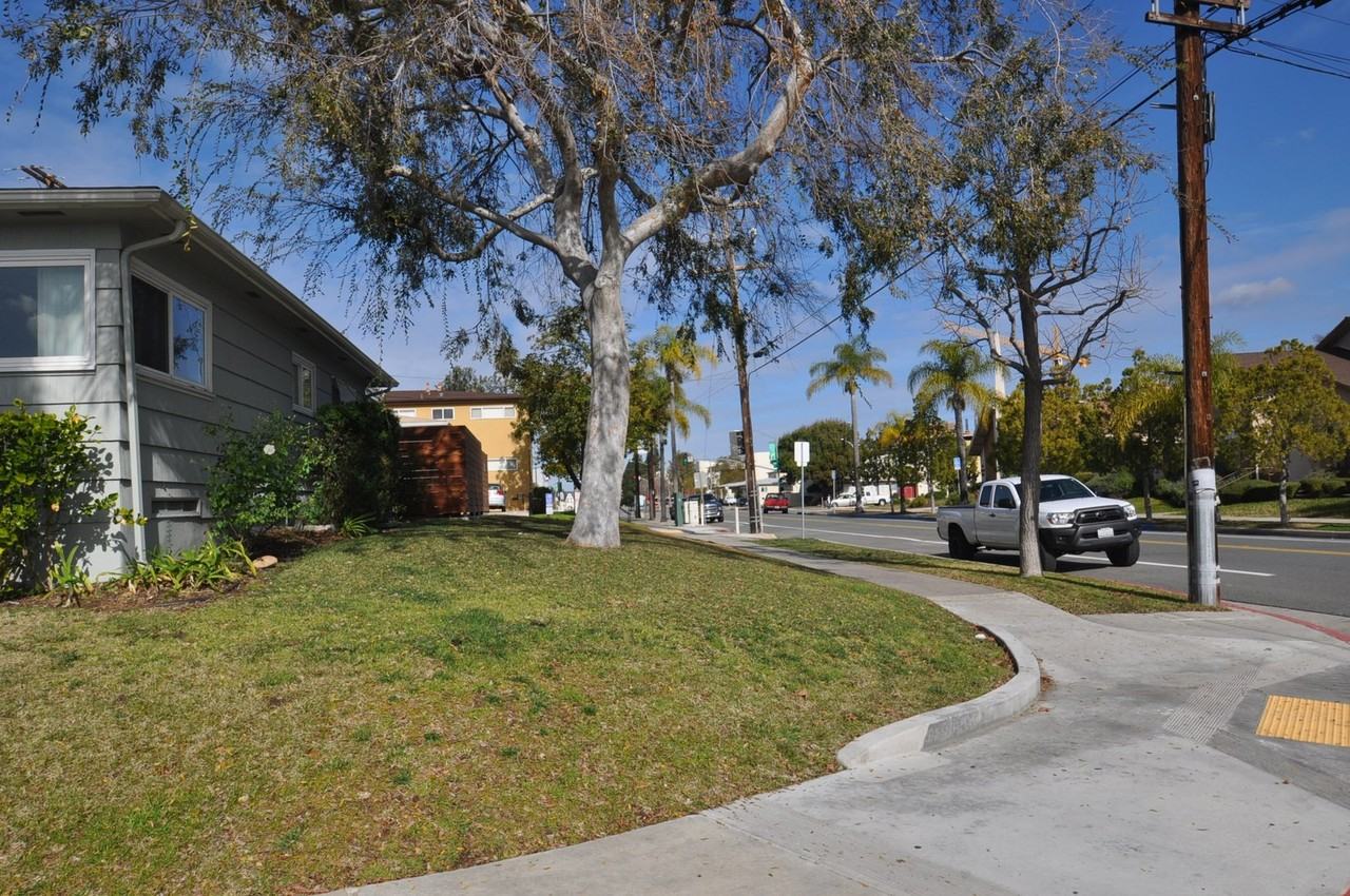 5780 Mary Lane Drive - Photo 2 of 25