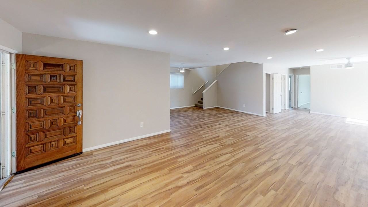 5780 Mary Lane Drive - Photo 5 of 25