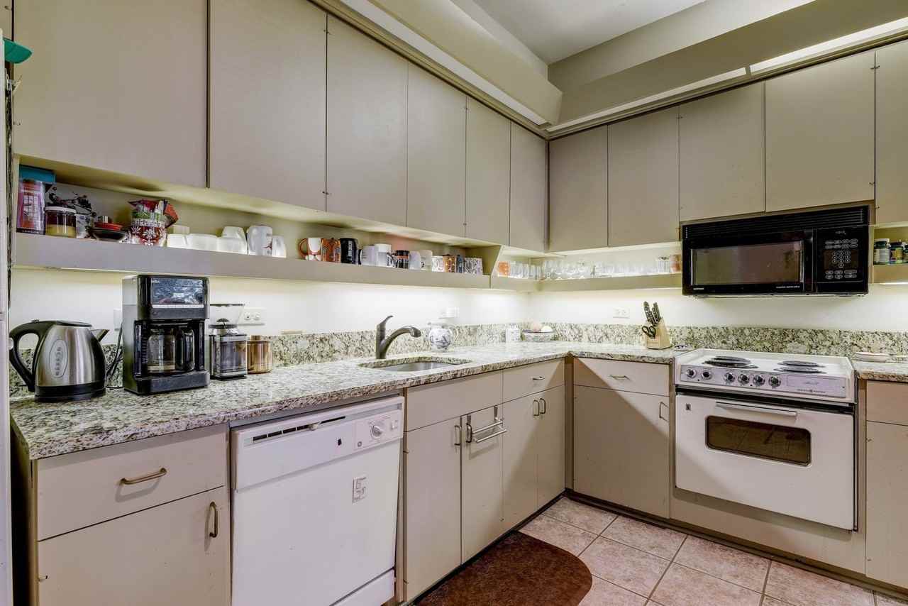 409 E 38th St #103 - Photo 7 of 9