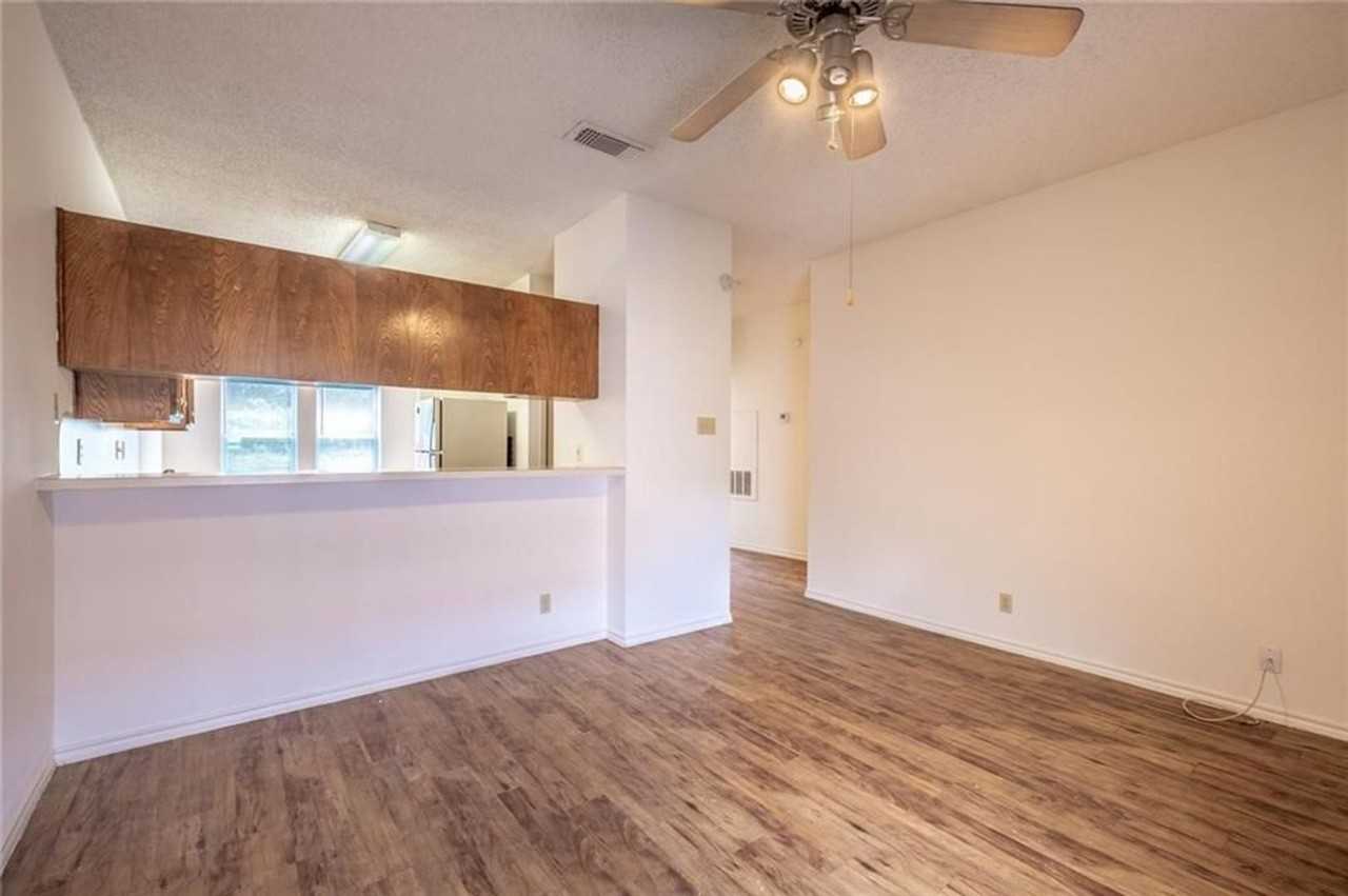 2414 Longview St #302 - Photo 5 of 21