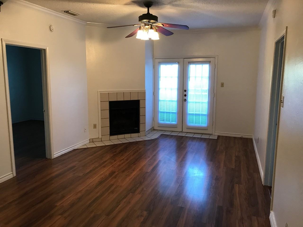 2509 Pearl St #3 - Photo 5 of 7