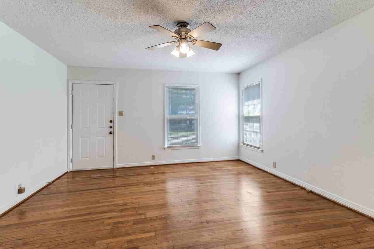 6523 Santa Fe Ave - Photo 3 of 14