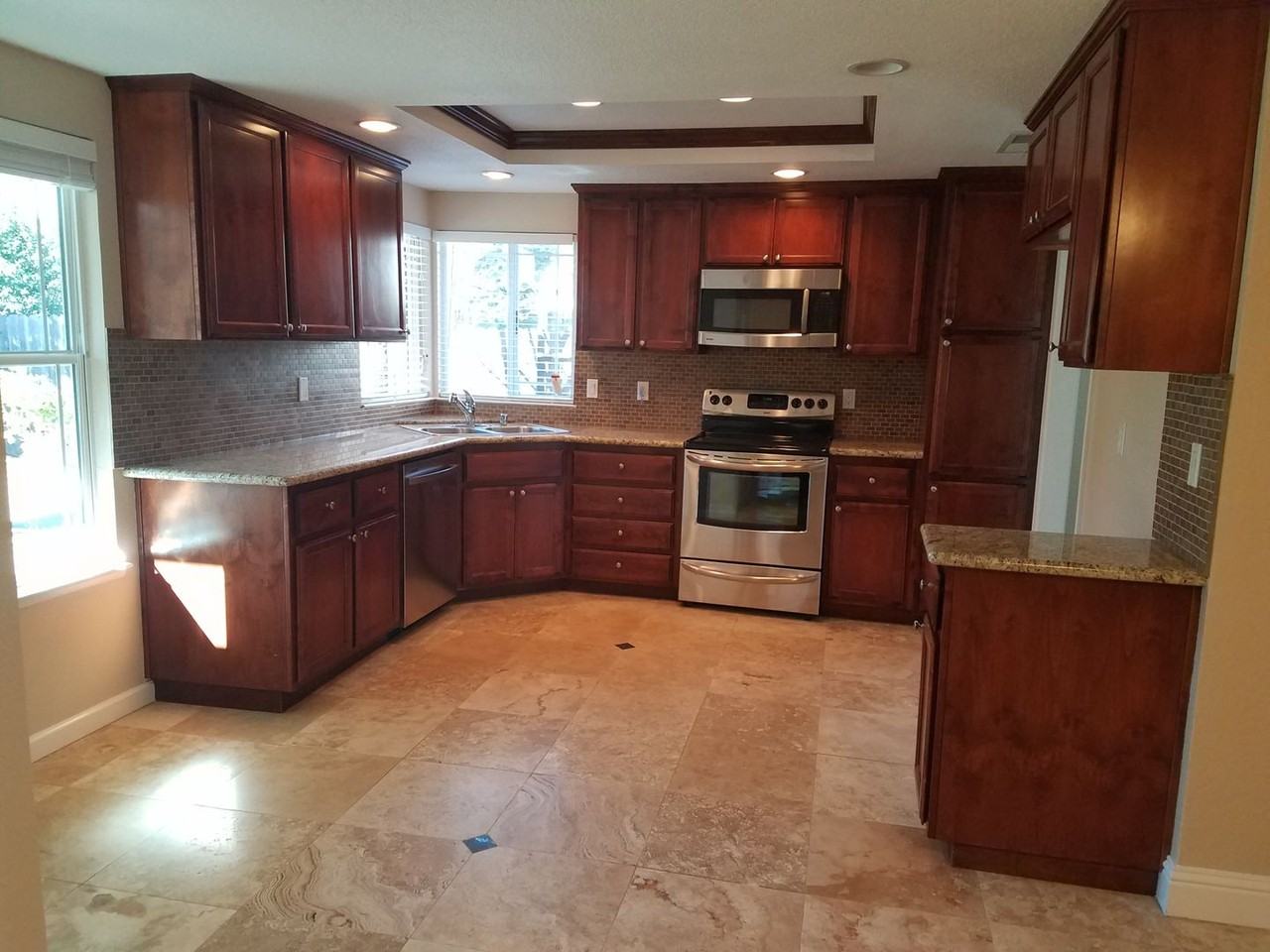 1116 Oak Ridge Dr - Photo 2 of 13