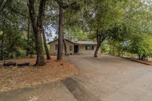 featured image of 13890 Druid Ln