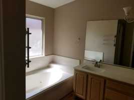 featured image of 3019 Bayberry Cir