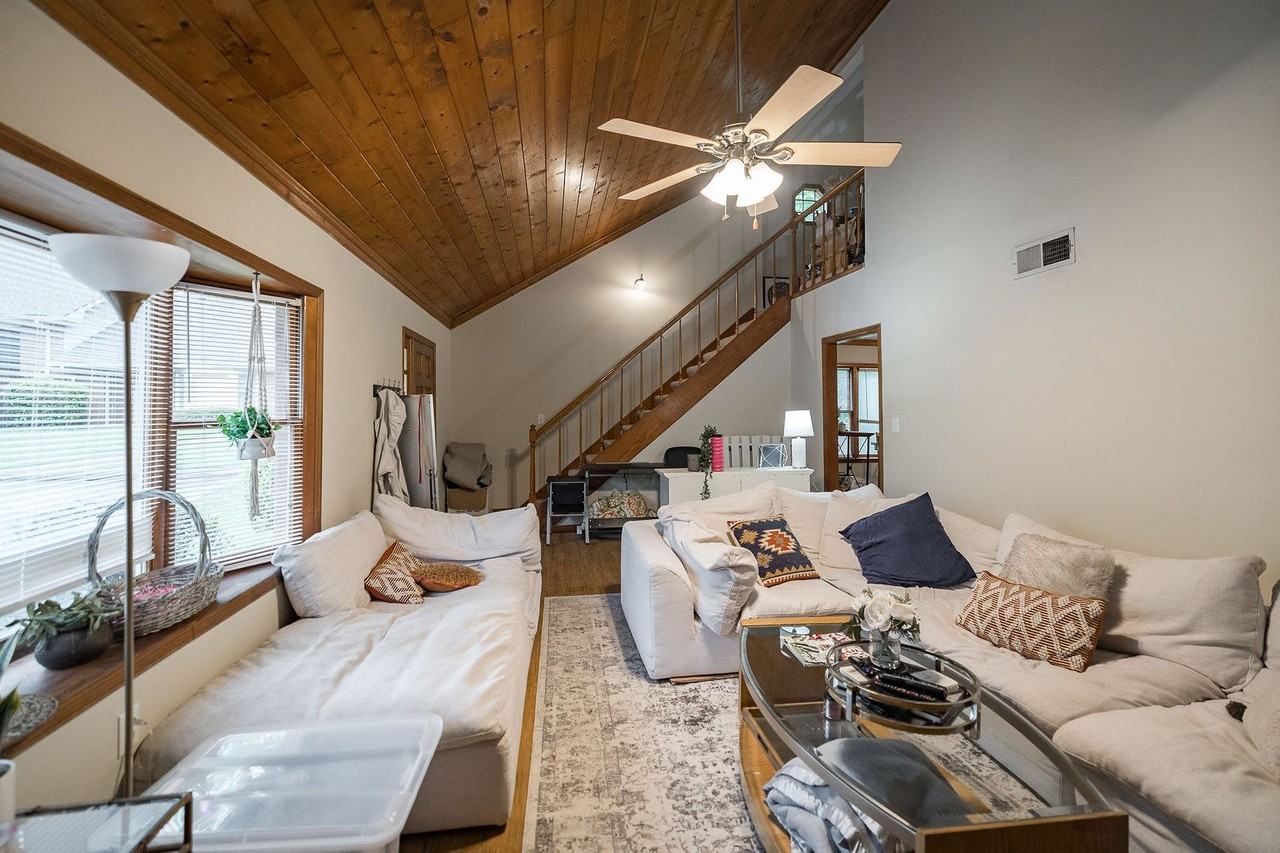 216 Eaglewood Ct - Photo 7 of 36