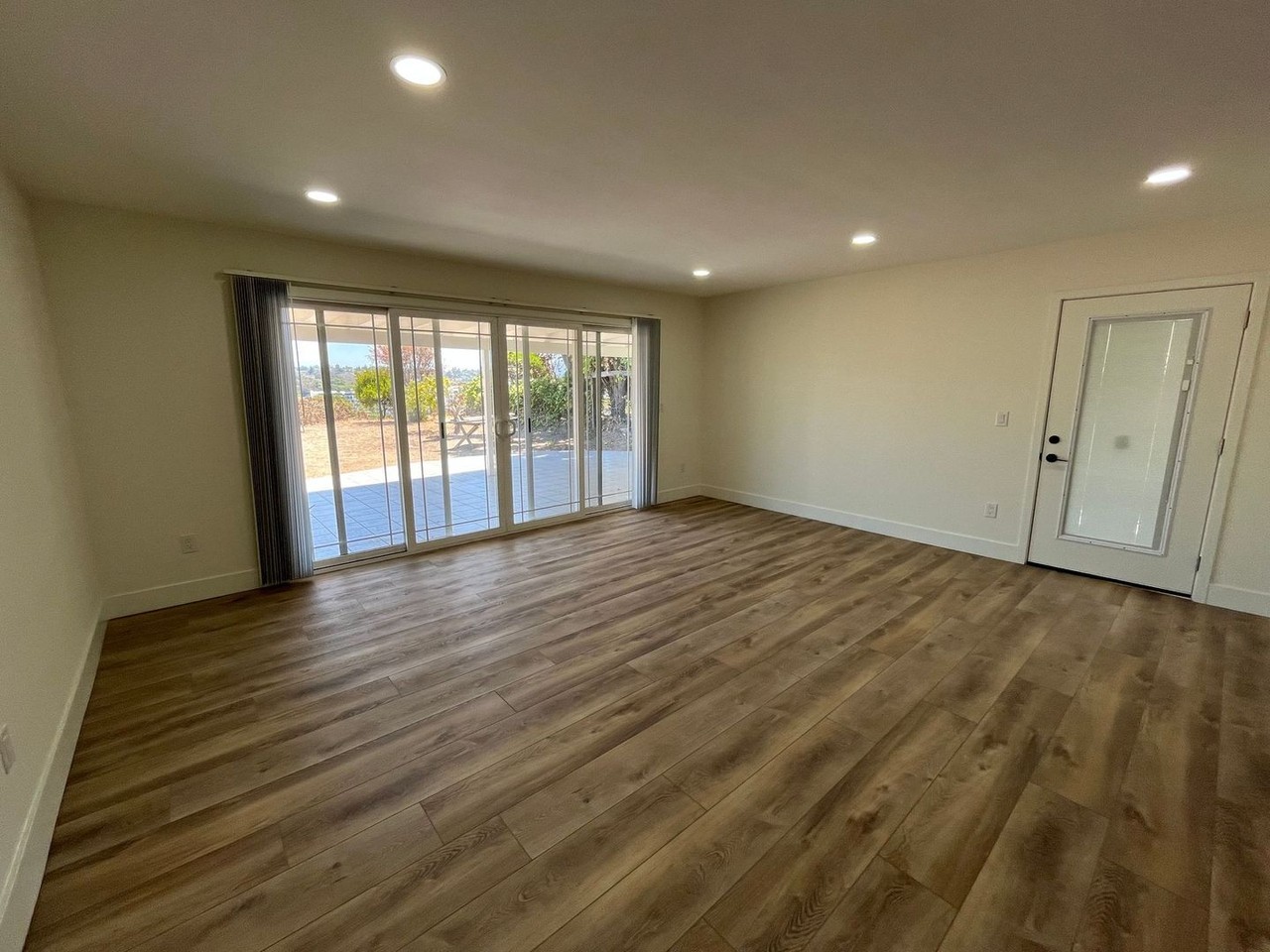 5355 E Falls View Dr - Photo 5 of 19