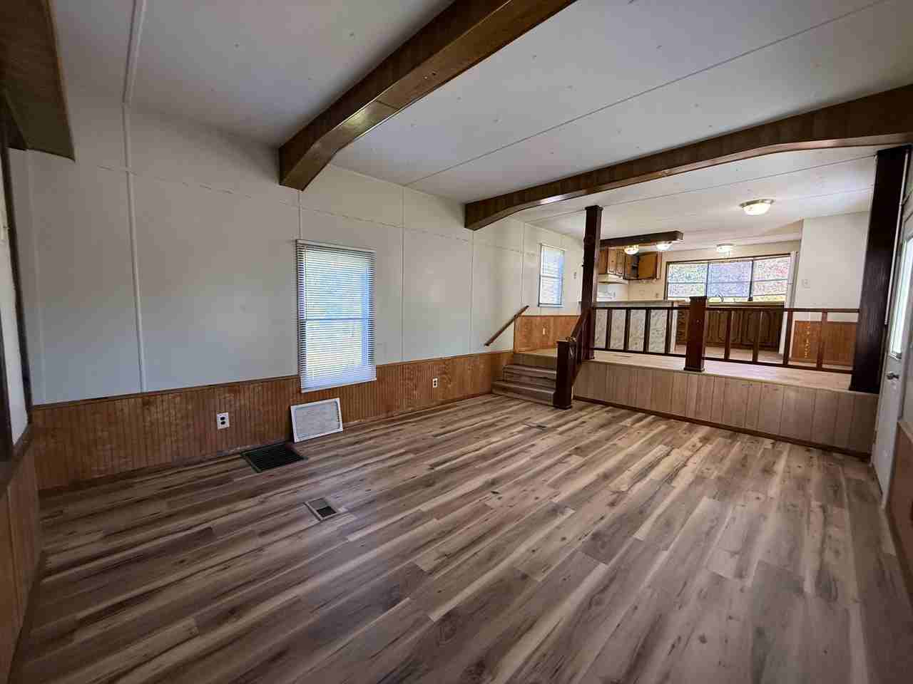 715 Whitehouse Rd - Photo 4 of 18