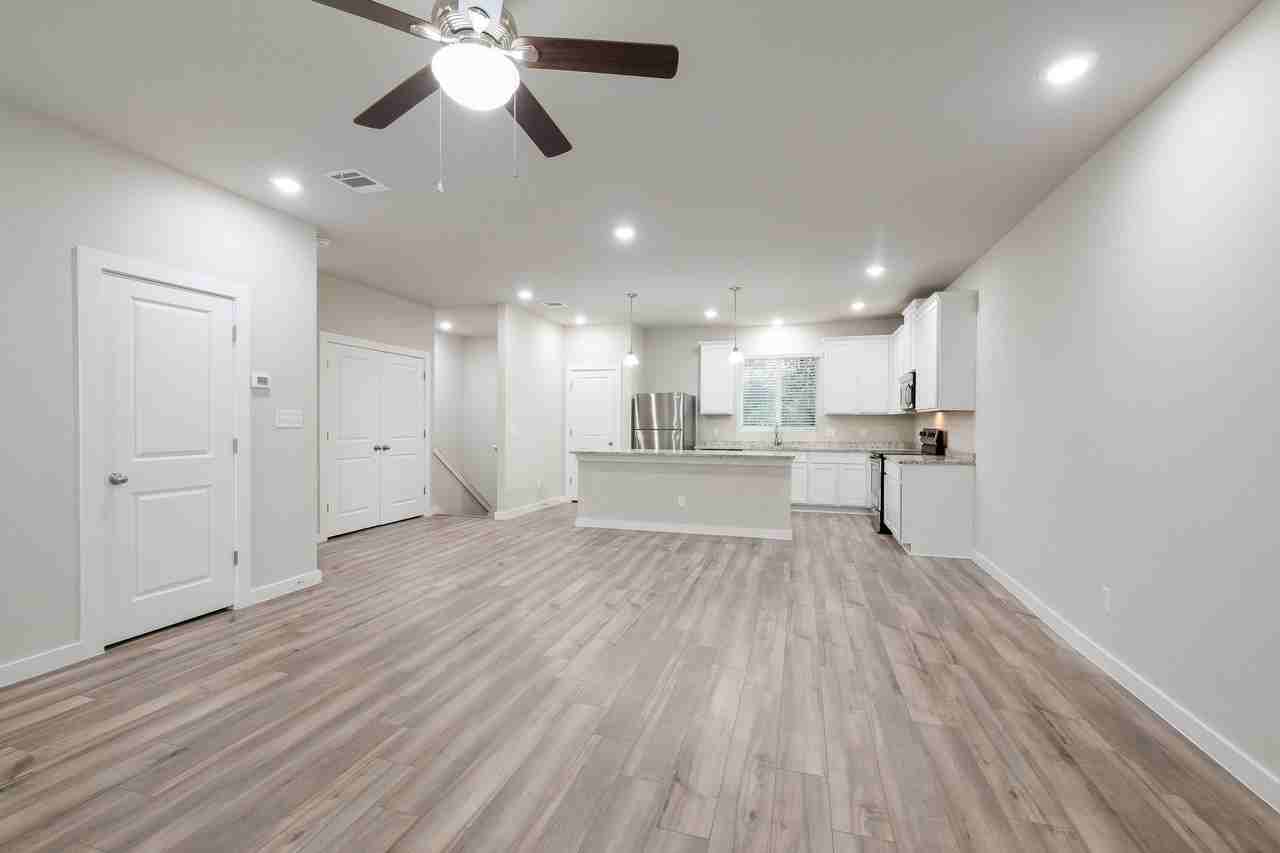 7114 Lunes Bell Ln - 7114 Lunes Bell - Photo 7 of 18