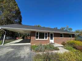 featured image of 650 Betty Dr