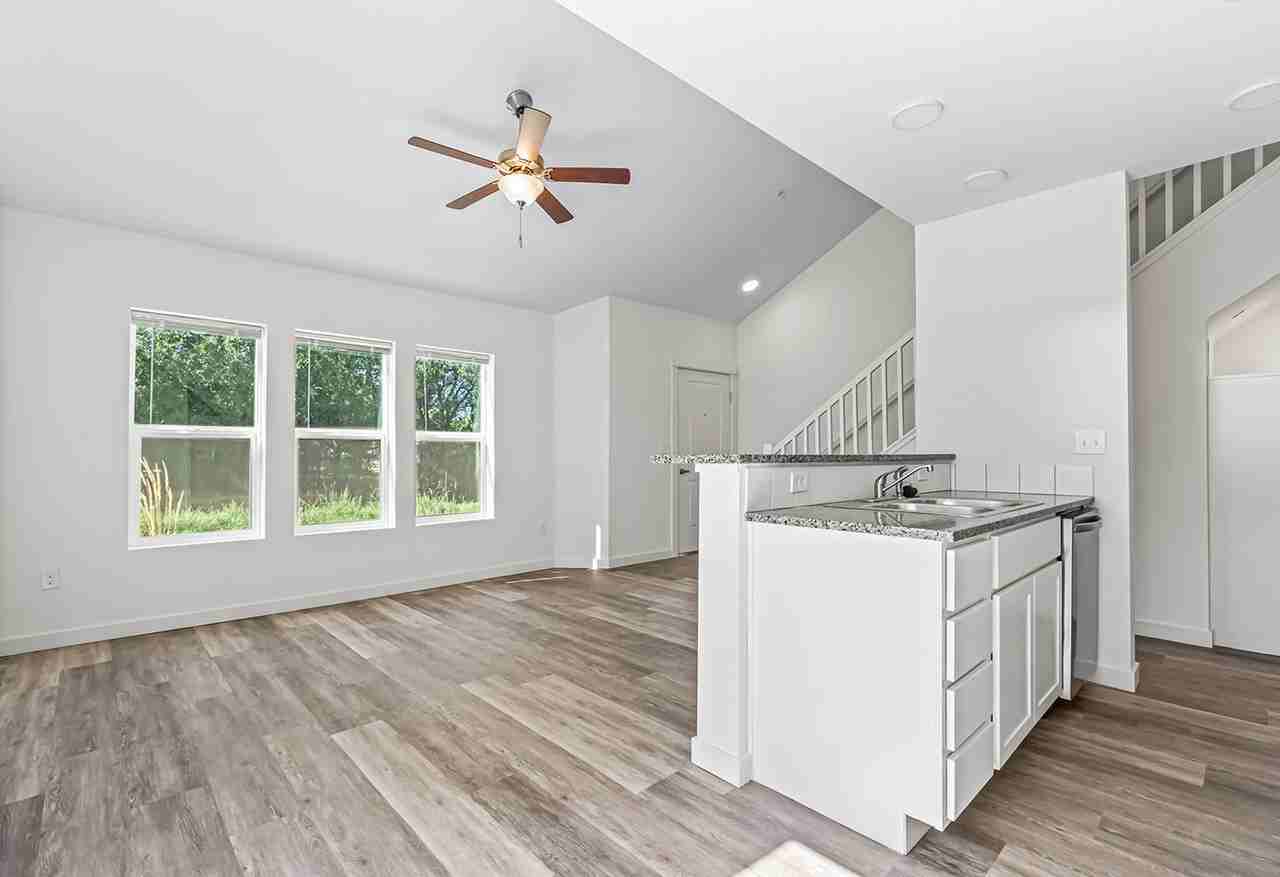 Midway Townhomes - Photo 7 of 50