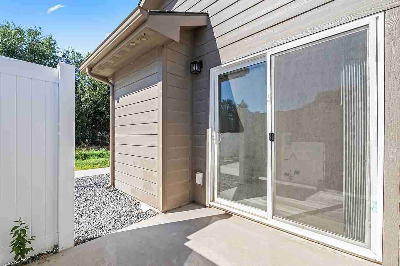 Midway Townhomes - Photo 4 of 50