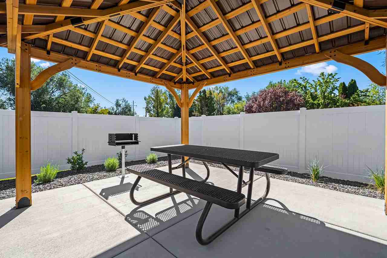 Midway Townhomes - Photo 7 of 50