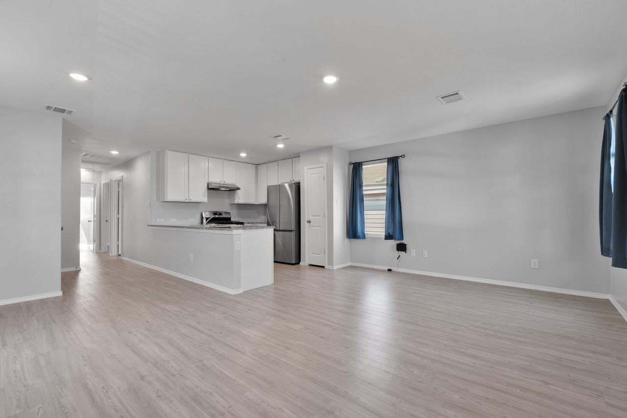 14418 Southton Basin - Photo 3 of 17