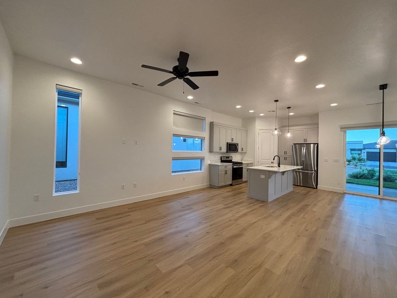 2916 E Snowberry Dr - Photo 5 of 47