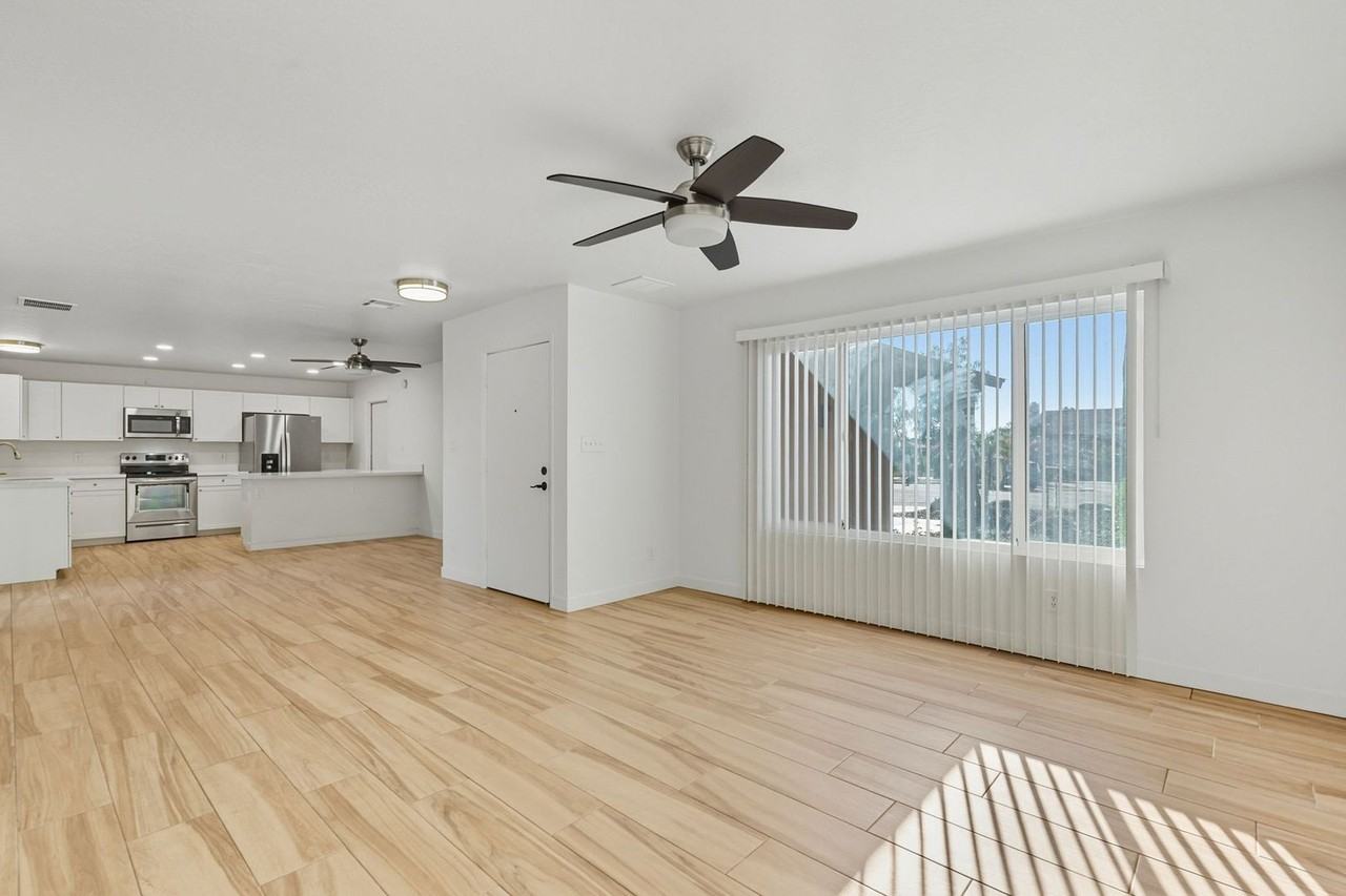 821 N 87th Pl - Photo 2 of 36