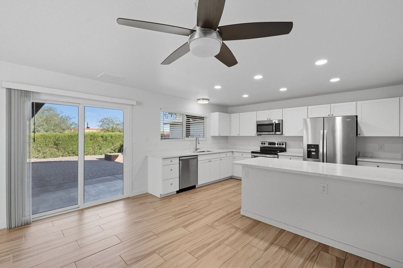 821 N 87th Pl - Photo 3 of 36