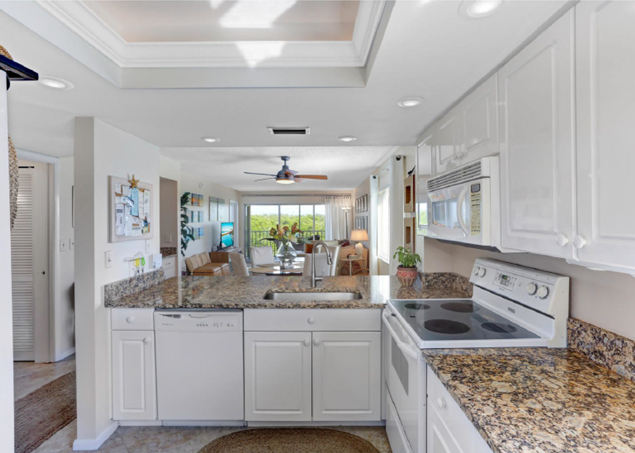 26371 Hickory Boulevard - Photo 4 of 13