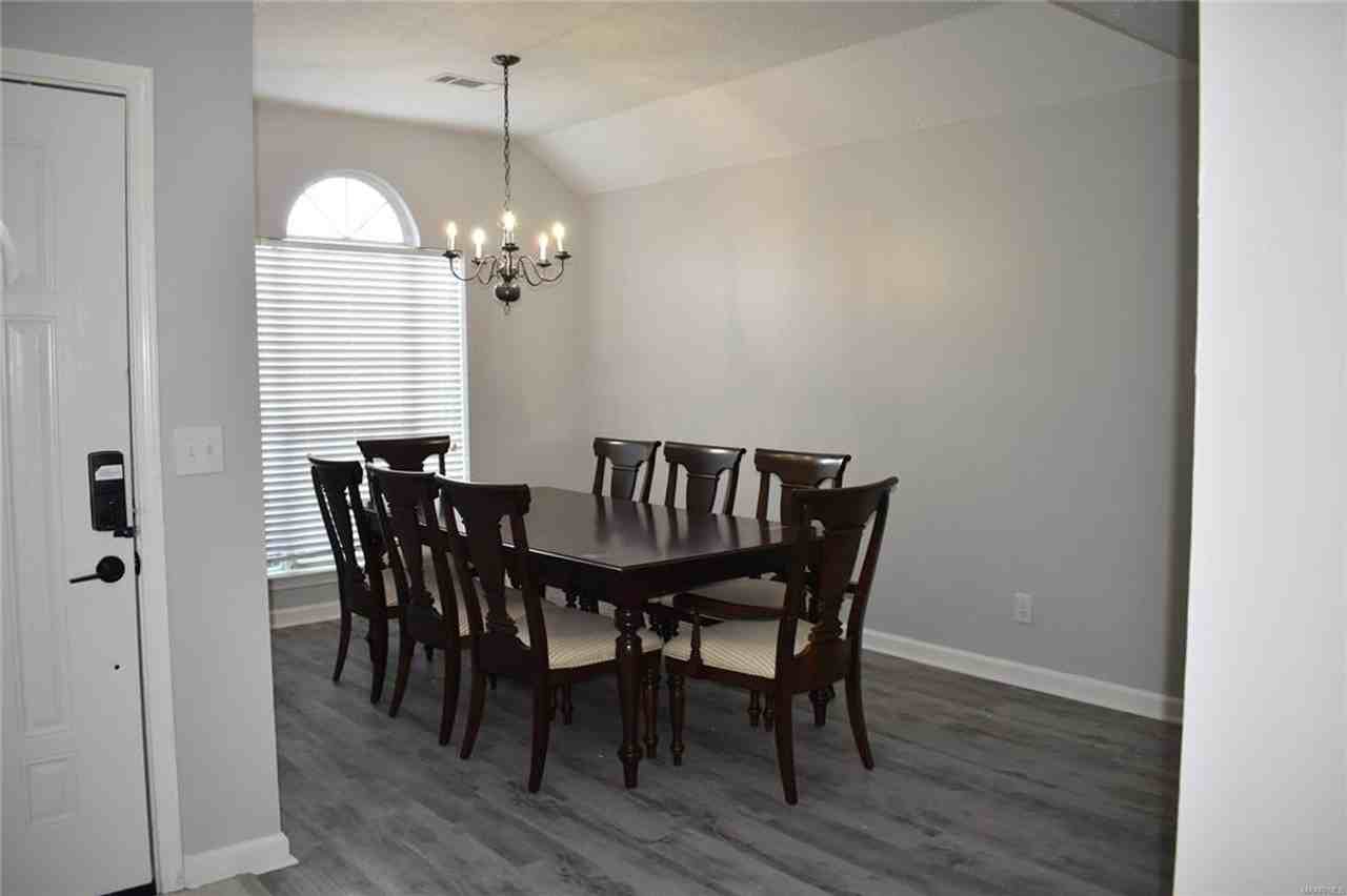 6301 Scenic Dr - Photo 3 of 16