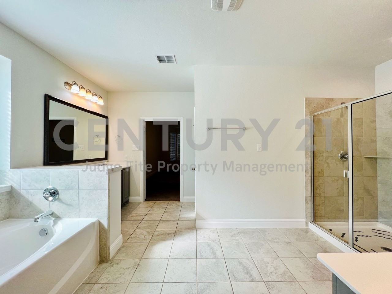 5644 Salt Springs Dr - Photo 6 of 17