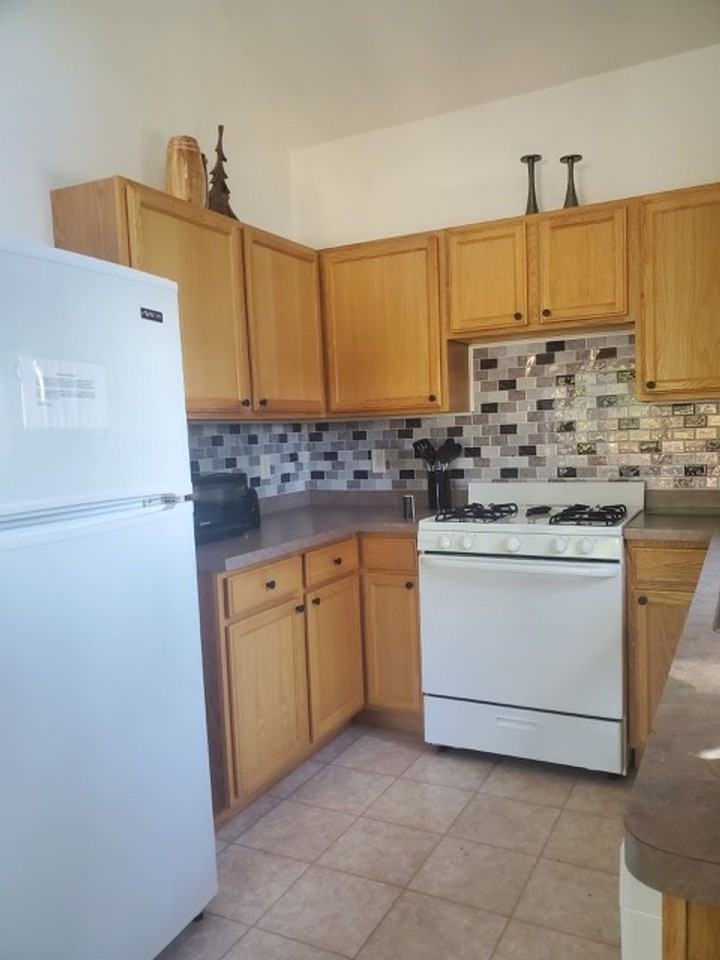 1009 Shady Hollow Rd Sw #4 - Photo 6 of 11