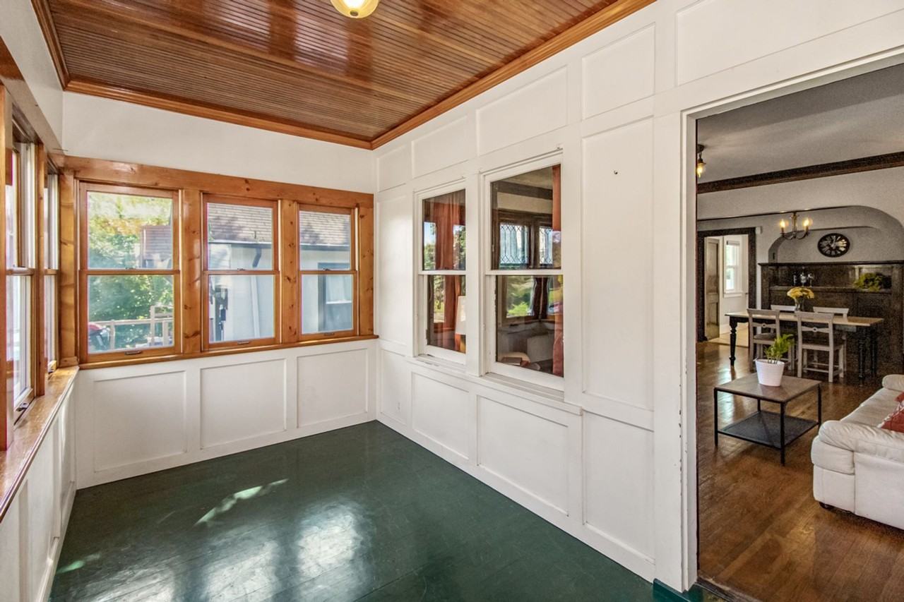 1226 Saint Clair Ave - Photo 3 of 34