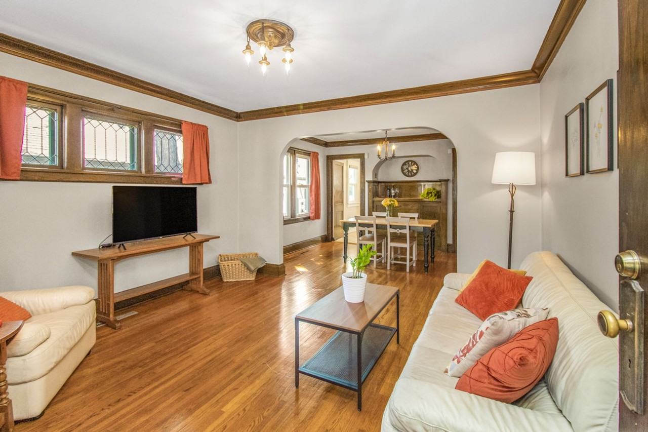 1226 Saint Clair Ave - Photo 4 of 34