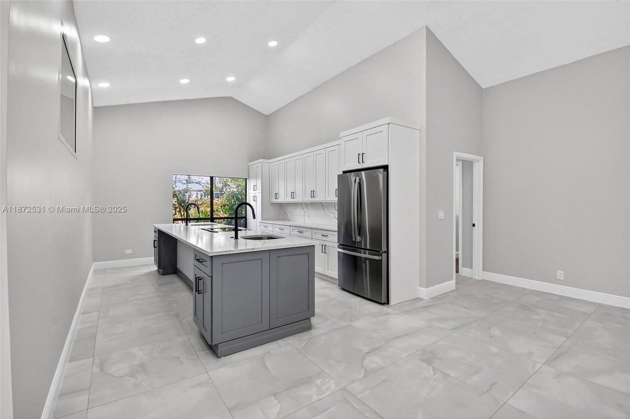 9581 El Clair Ranch Rd - Photo 3 of 30