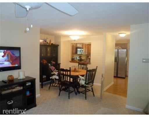 6 Spruce Tree Ln - Photo 3 of 9