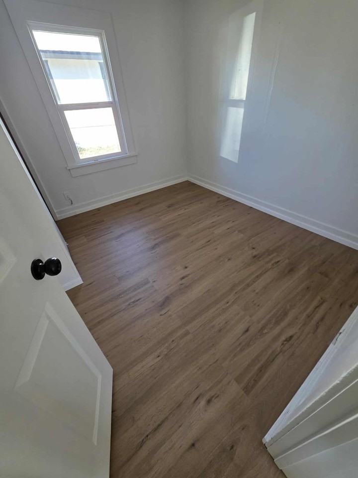 310 Fir Ln - Photo 5 of 14