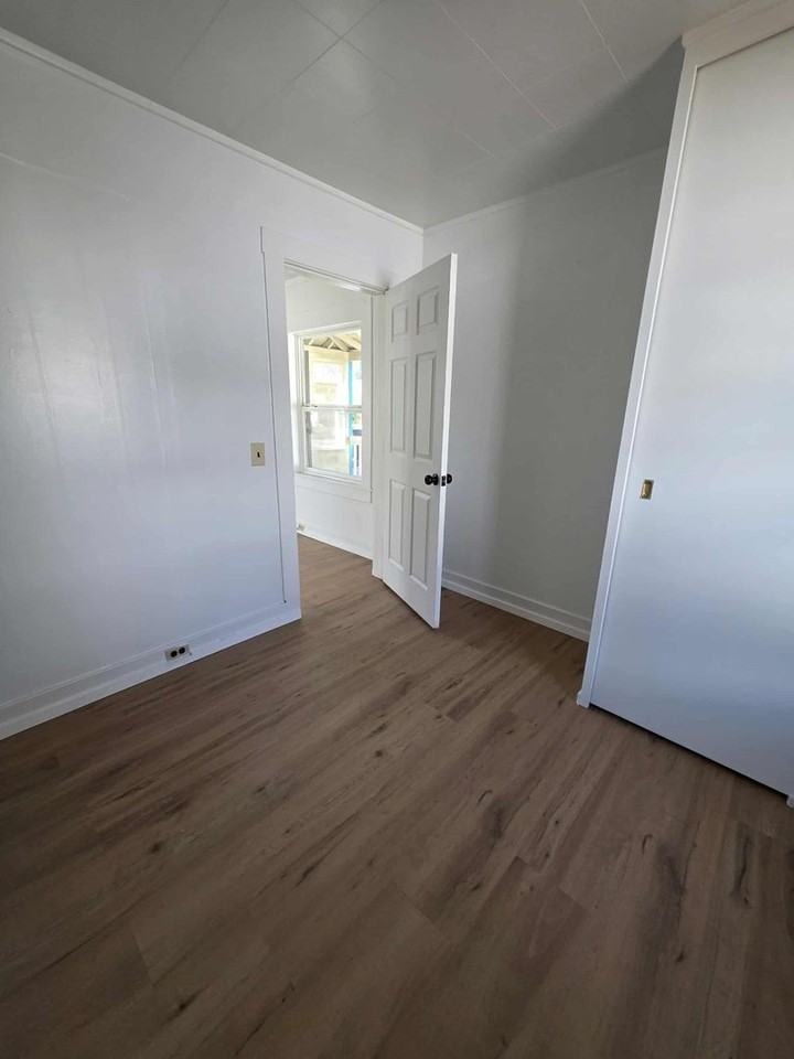 310 Fir Ln - Photo 7 of 14