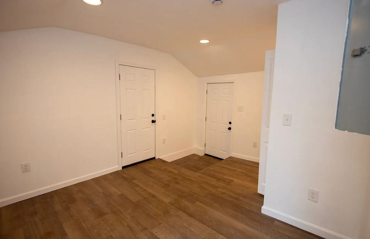 23 Highland St - Photo 3 of 18