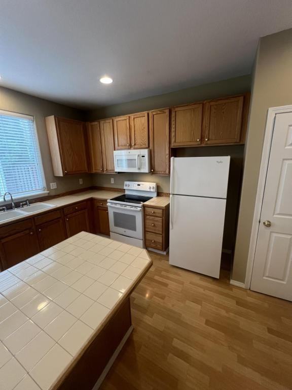 778 Sw 198th Pl - Photo 2 of 10