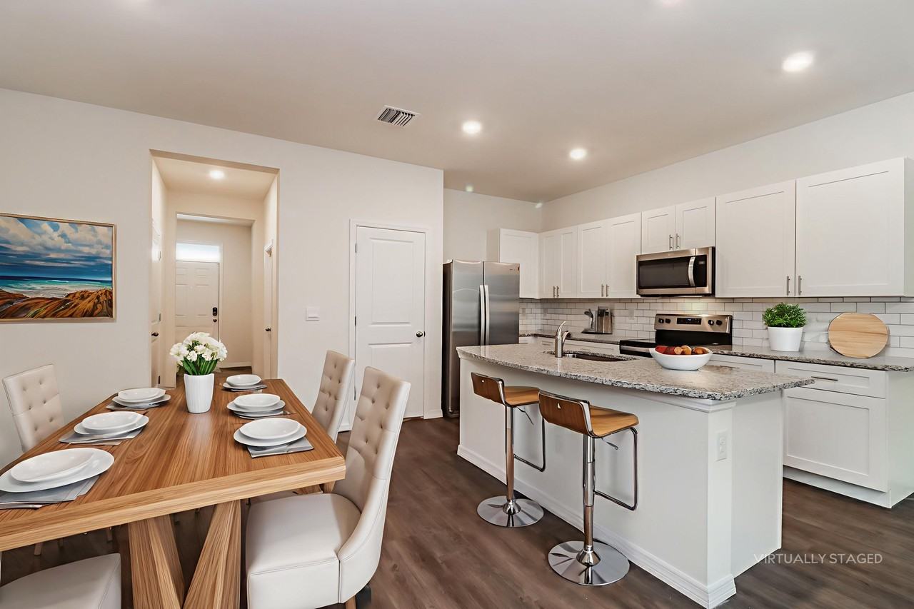 11835 Stoneport Pl - Photo 2 of 40