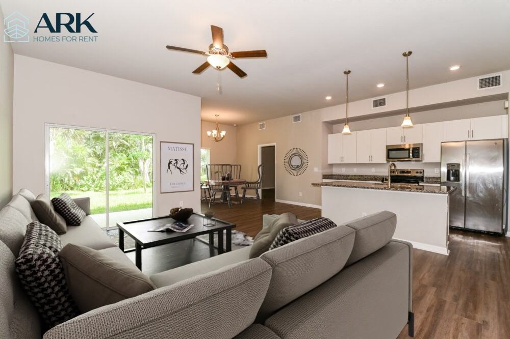 1216 Eden Avenue Northwest - Photo 5 of 17