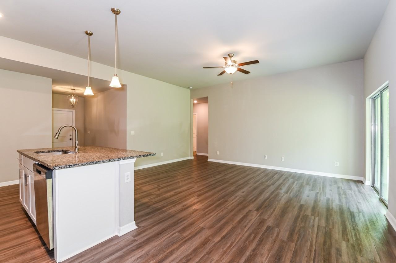 1216 Eden Avenue Northwest - Photo 7 of 17