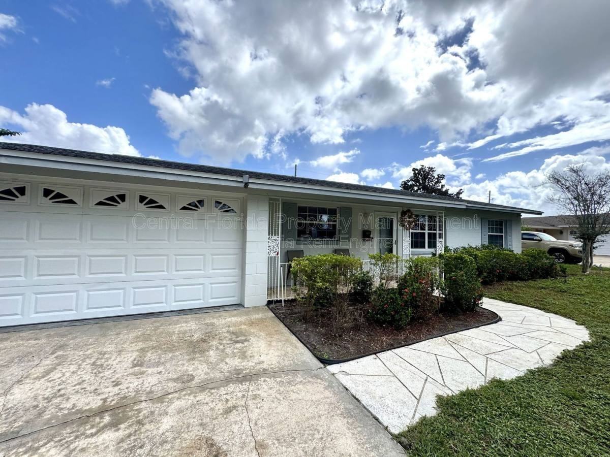 903 Marscastle Ave - Photo 2 of 10