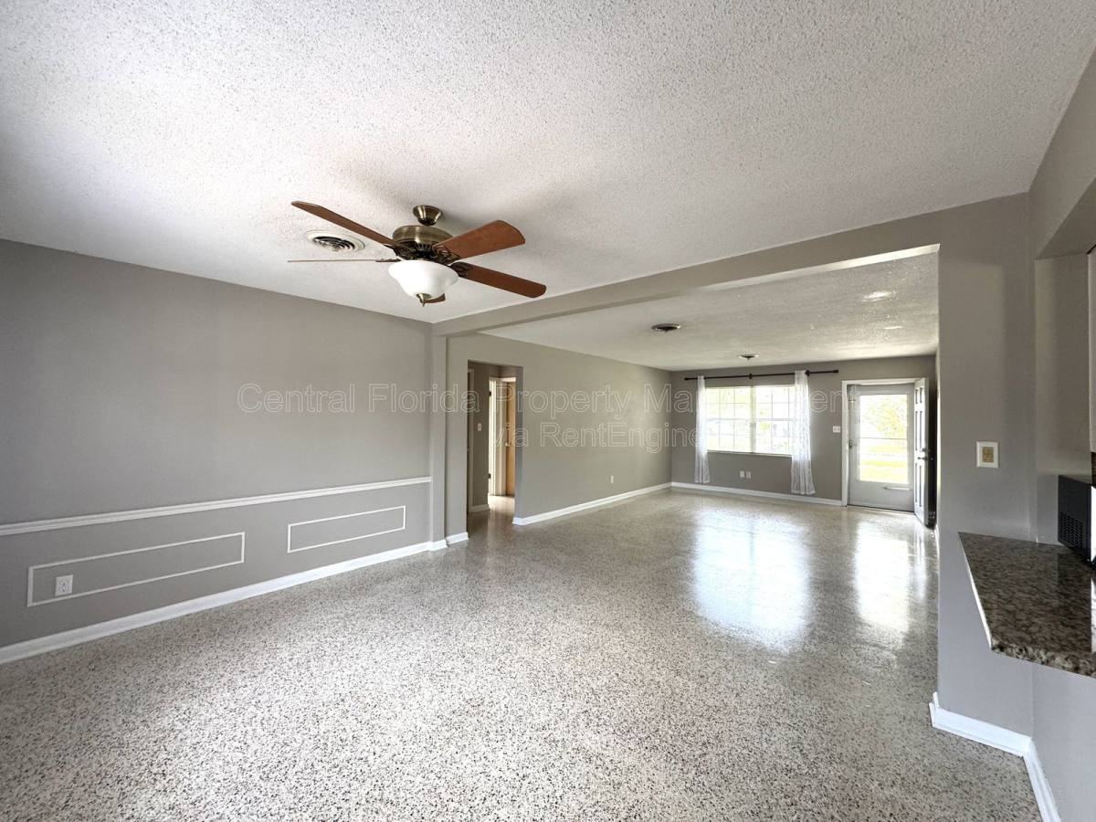 903 Marscastle Ave - Photo 3 of 10